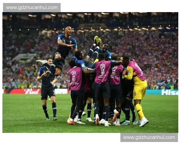 世界杯决赛精彩回顾与历史意义分析：一场属于全球球迷的巅峰对决